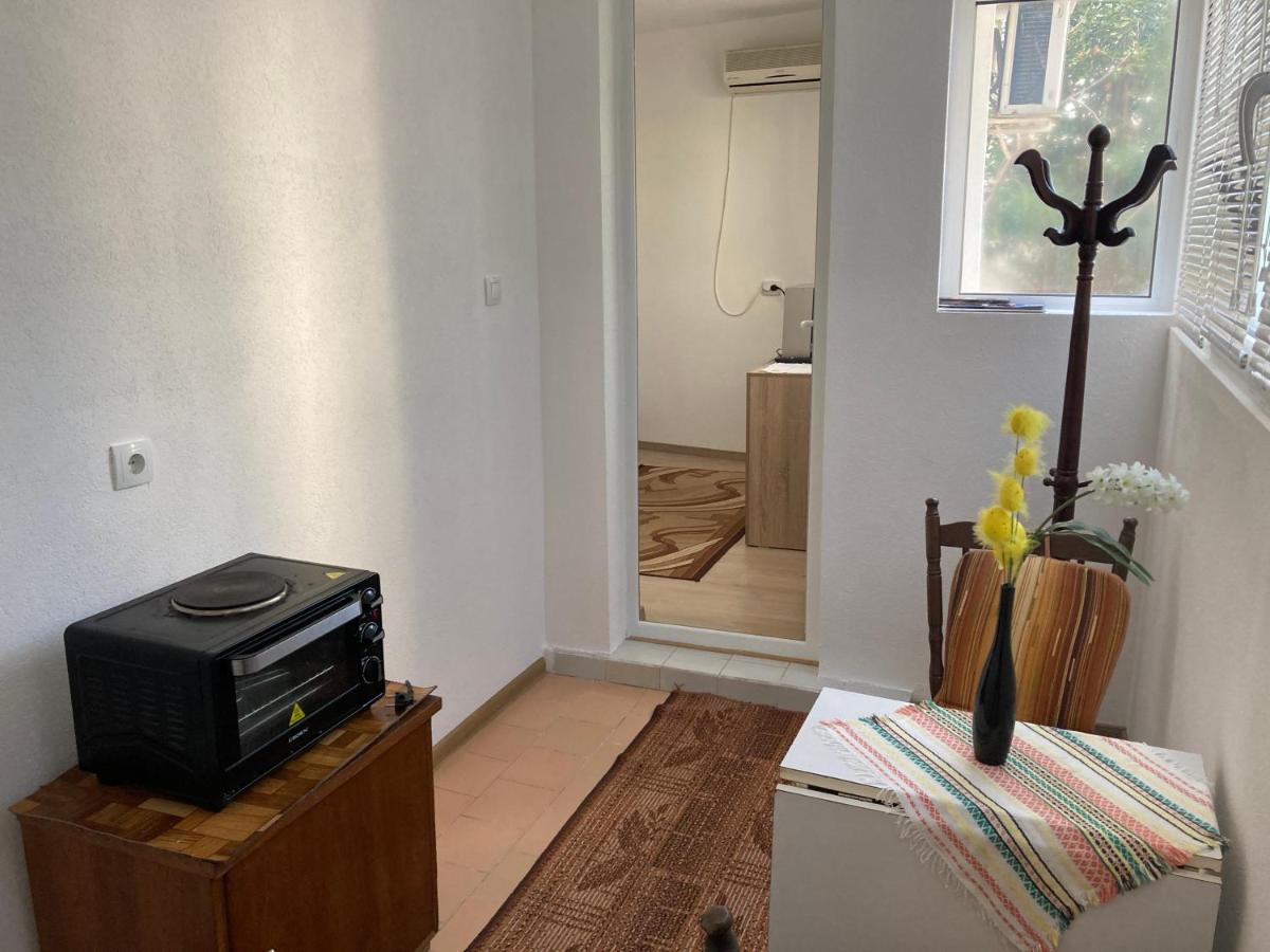 Private Room With Lovely Yard Sandanski Ngoại thất bức ảnh